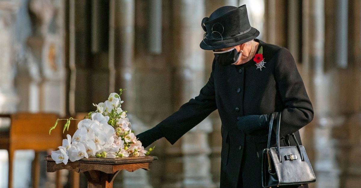 Die Queen muss jetzt Maske tragen - und die ist nicht bunt
