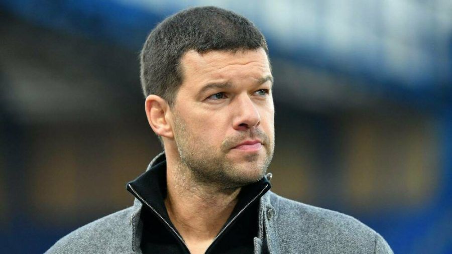 Michael Ballack analysiert für RTL das Testspiel Deutschland gegen Tschechien. (cos/spot)