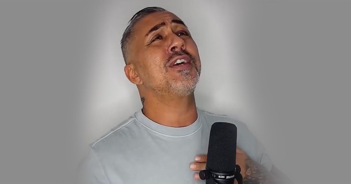 Mike Leon Grosch Musikalische Wendler Verarsche Wird Zum Netz Hit mike leon grosch musikalische wendler