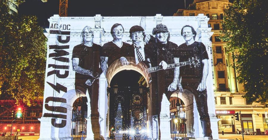 «Power Up» ist ein Triumph: Eine Projektion von AC/DC auf dem Marble Arch in London.