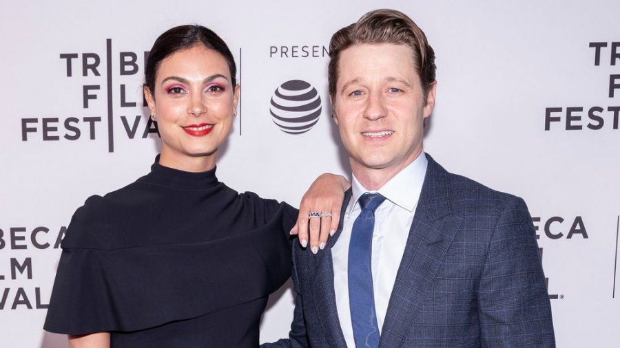 Morena Baccarin und Ben McKenzie bei einem Auftritt in New York (hub/spot)