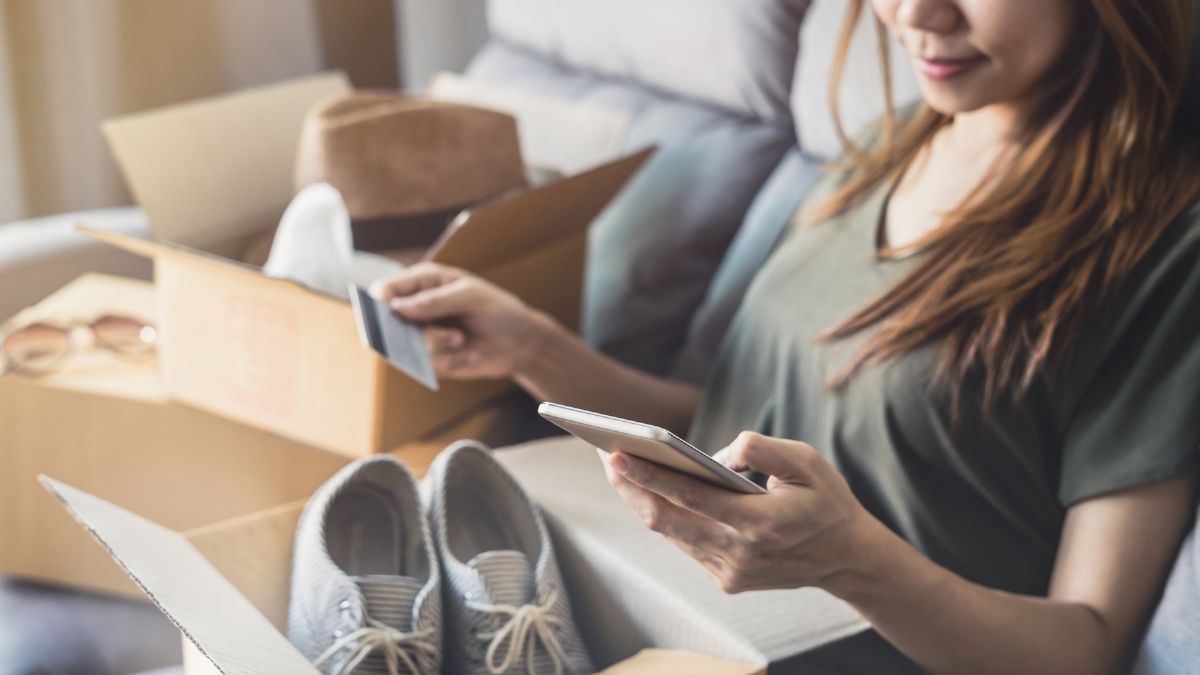 Klamotten online Shoppen: So macht es richtig Spaß
