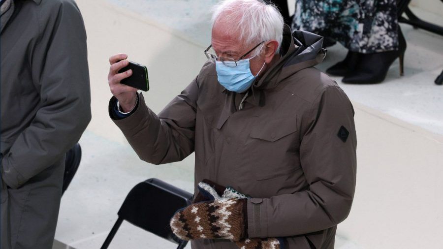 "Grumpy chic": Bernie Sanders lässt sich jetzt überall hinsetzen
