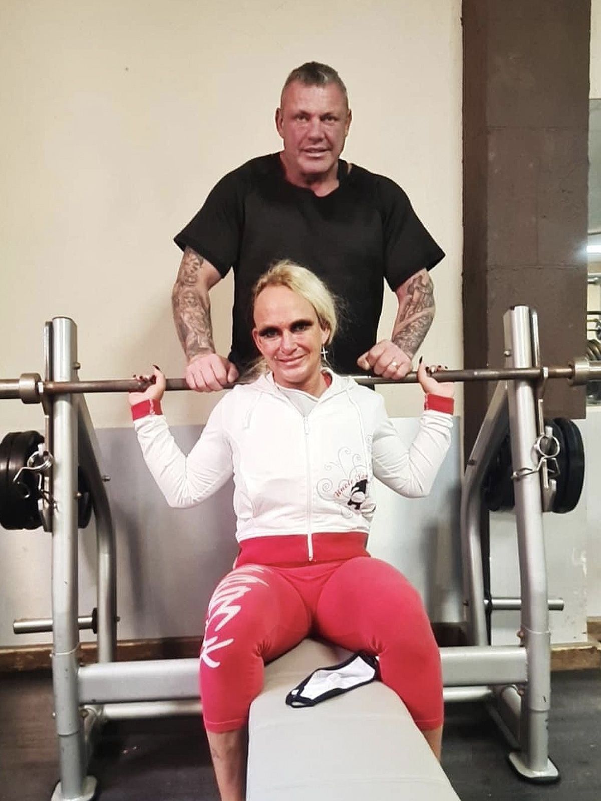 Caro und Andreas Robens müssen ihre Studios wieder schließen!