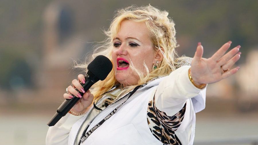 Video: Claudia Haas will Fame und dafür gibt sie leider alles!