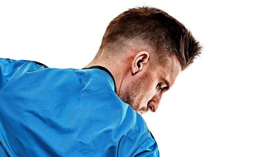 Bundesliga: Lassen sich unsere Kicker illegal die Haare schneiden?