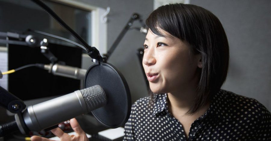 Die Klangqualität muss stimmen: Auch wenn es nicht gleich ein Studio sein muss, ist ein Studiomikrofon allemal empfehlenswert.