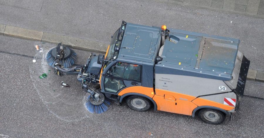 Das OLG Schleswig-Holstein entschied zu Ungunsten einer Frau, die nach einem Sturz mit dem Fahrrad Schadensersatz wegen nicht weggeräumter Streusalzsreste von der Kommune foderte.