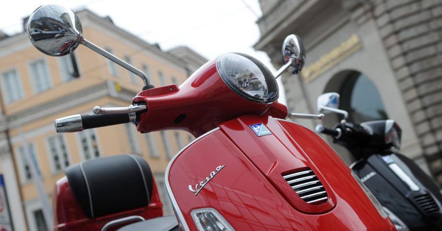 Vor allem der italienische Hersteller Piaggio spürt, dass Motorroller wieder im Trend liegen.
