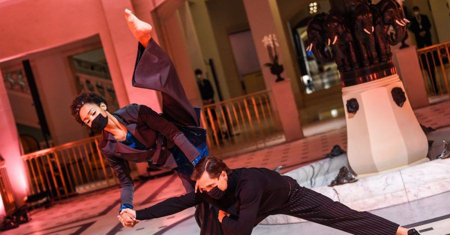 Models, Tänzer und Tänzerinnen zeigten Kreationen der Designerin Anja Gockel.