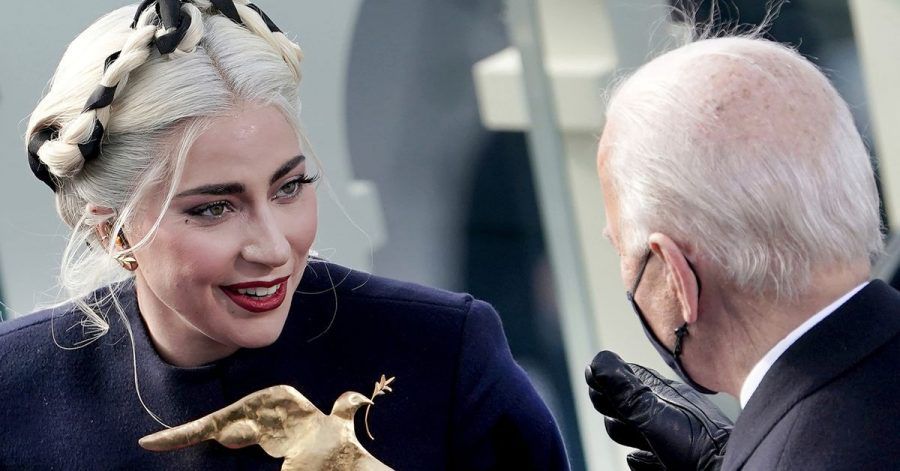 Lady Gaga sang für den neuen US-Präsidenten Joe Biden zur Amtseinführung die Nationalhymne.