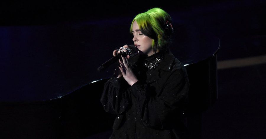 Billie Eilish probiert vieles aus.
