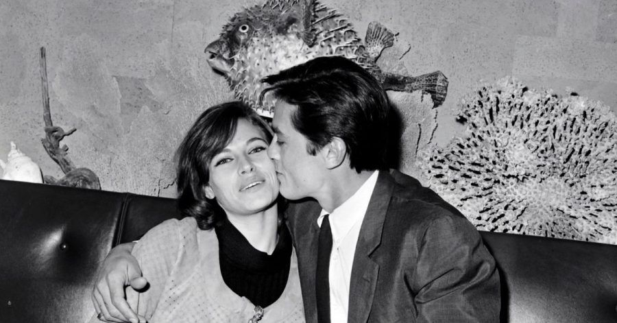 Alain Delon mit seiner damaligen Frau Nathalie 1967 in Paris.