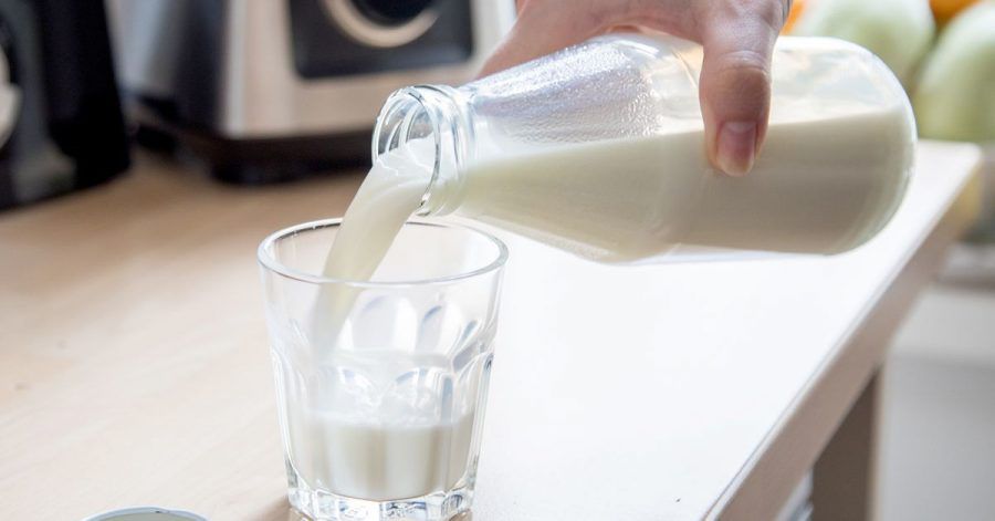 Ein gute Bio-Milch sollte nicht alt, oxidiert oder kochig schmecken und riechen, sondern rein und milchig.