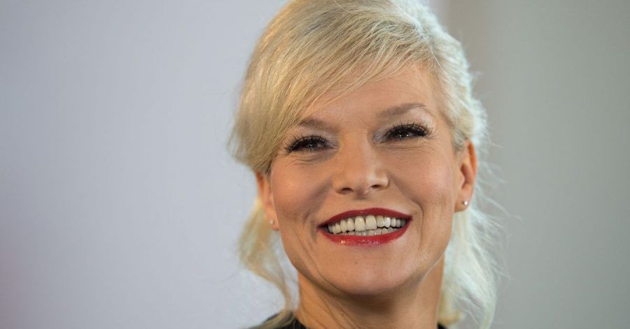 Ina Müller spricht während einer Pressekonferenz.