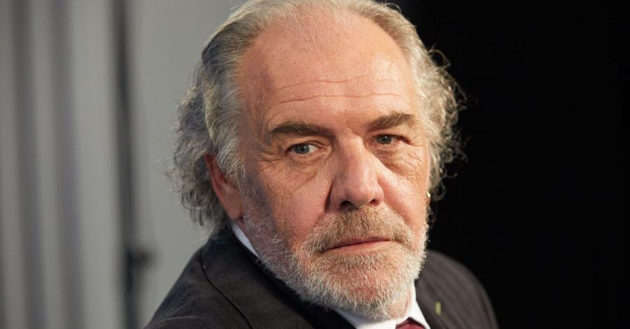 Schauspieler Christian Kohlund fällt es schwer, in der Corona-Krise optimistisch zu bleiben.