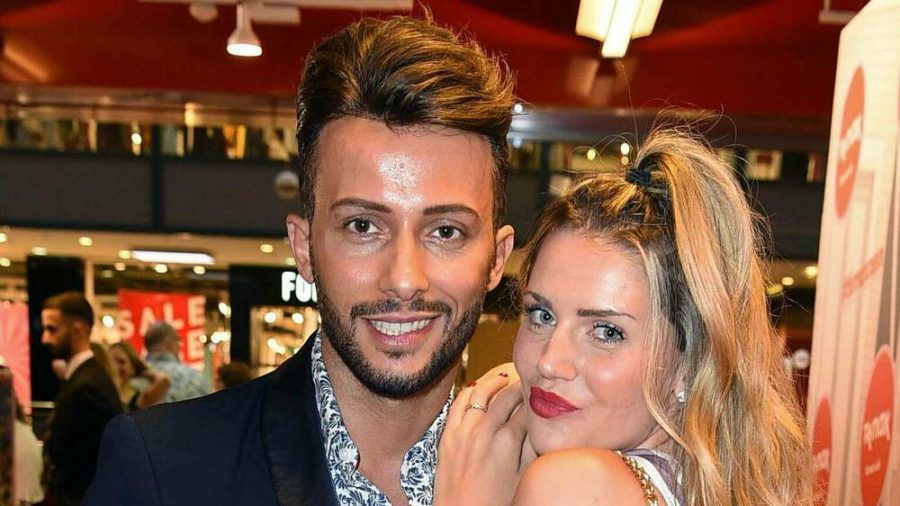 Ein Bild aus glücklichen Tagen: Domenico De Cicco mit seiner Freundin Julia bei einem Event 2019. (rto/spot)