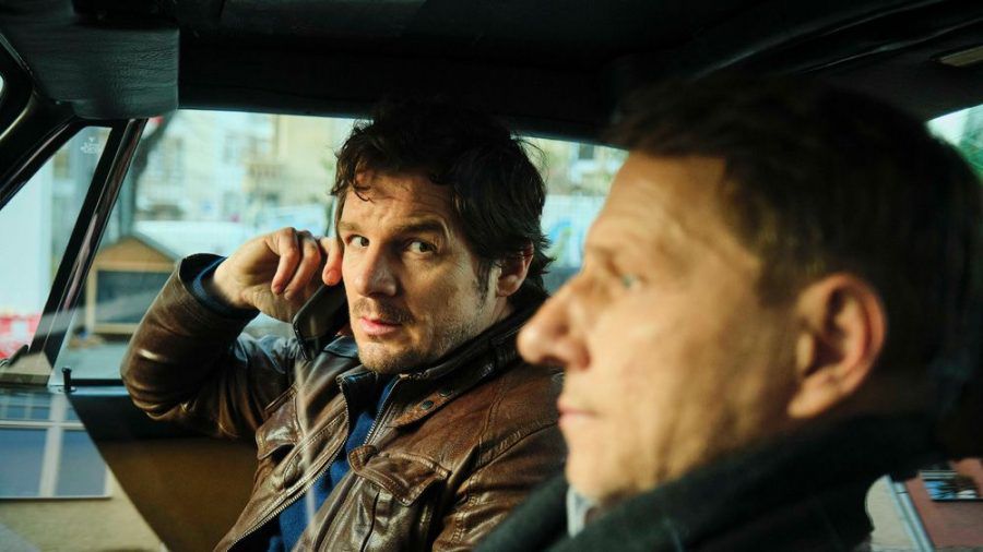"Tatort: Das ist unser Haus": Sebastian Bootz (Felix Klare, l.) und Thorsten Lannert (Richy Müller) ermitteln in einer alternativen Wohngemeinschaft. (dr/spot)