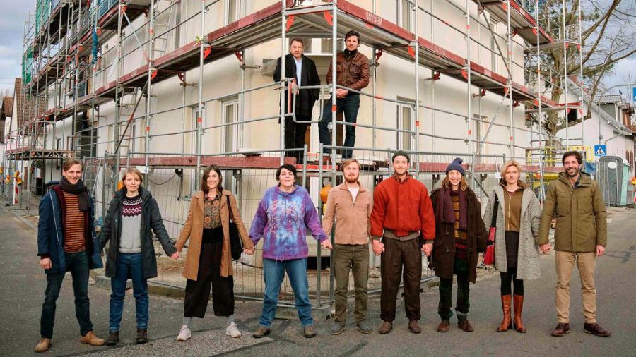 Der Hauptcast von "Das ist unser Haus" besteht nicht nur aus Schauspielern... (dr/spot)