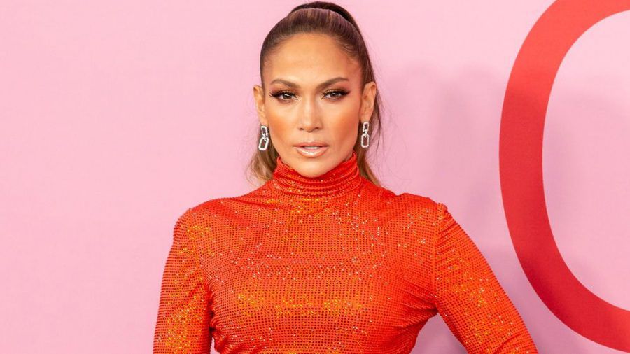Jennifer Lopez stellte eines ihrer berühmtesten Musikvideos nach. (jom/spot)