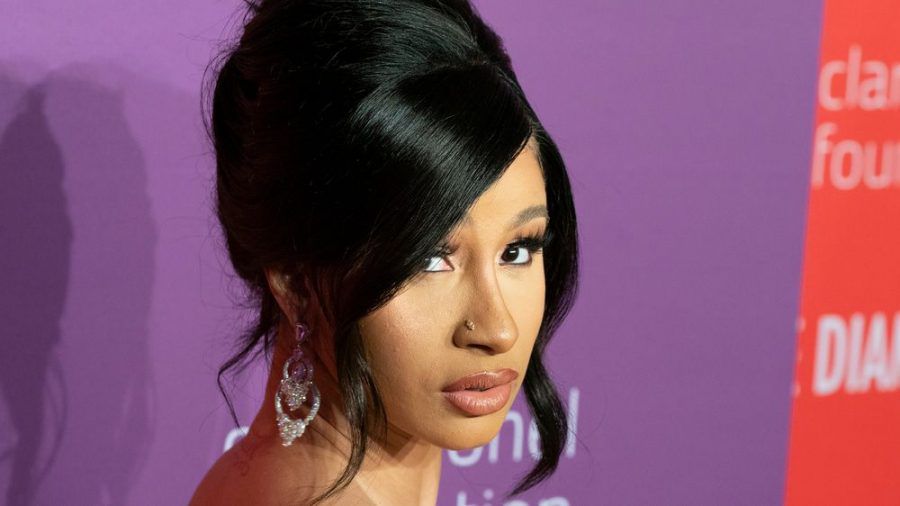 Musikerin Cardi B hat ein "unangenehmes" Hautproblem. (cos/spot)