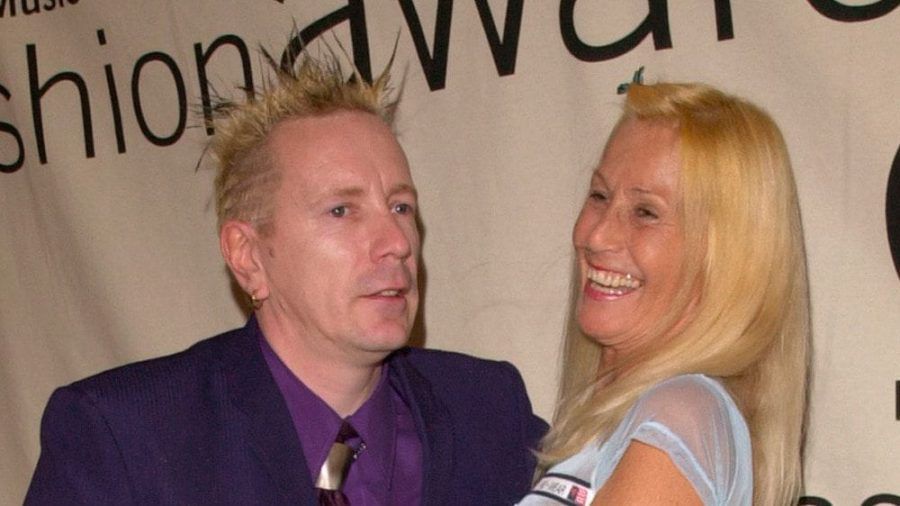 Johnny Rotten und seinen Frau Nora Forster vor einigen Jahren in New York City. (dr/spot)