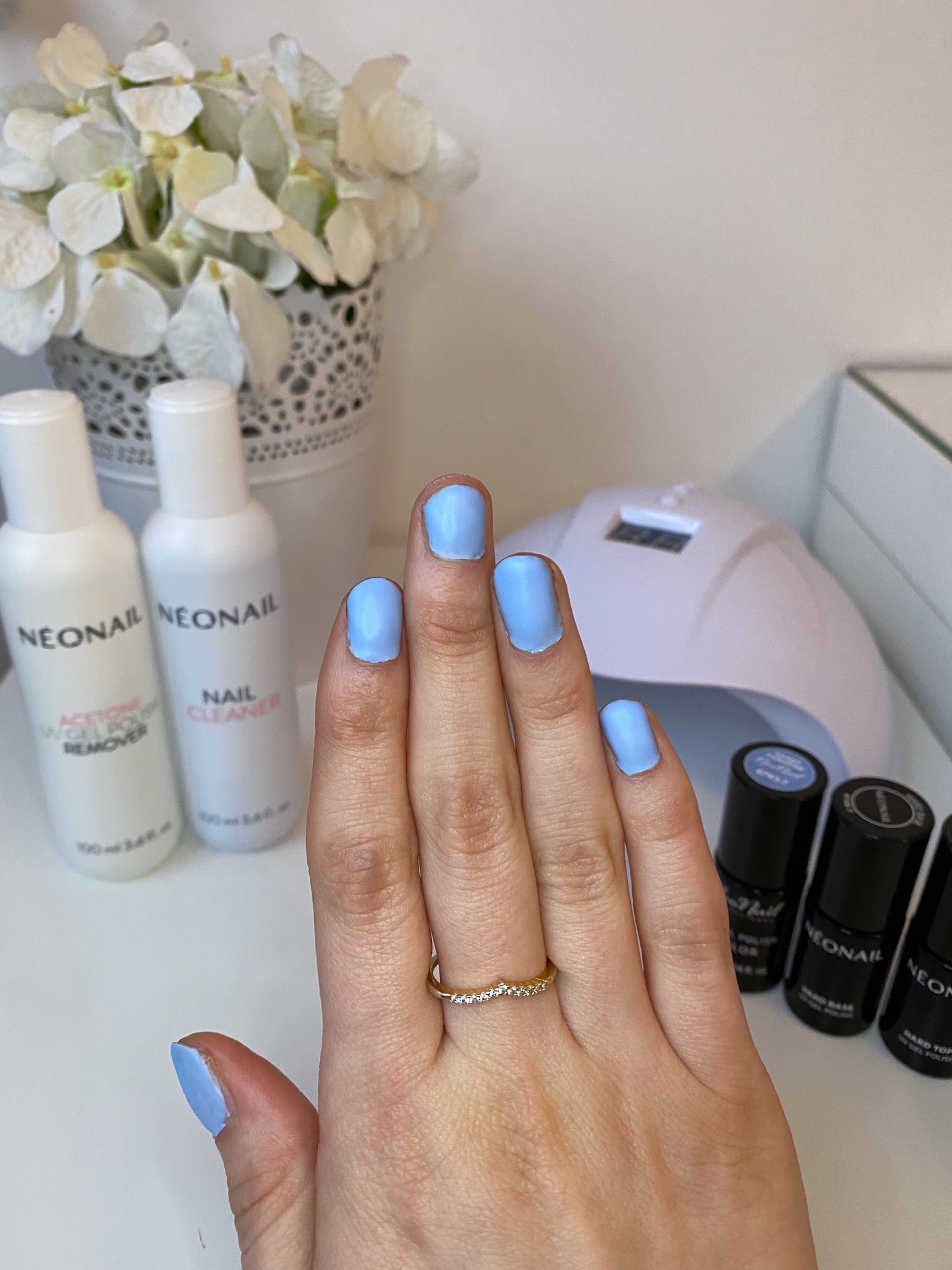 Trend-Test: Lohnt sich ein UV-Nagellack-Set von "NEONAIL" für Zuhause?