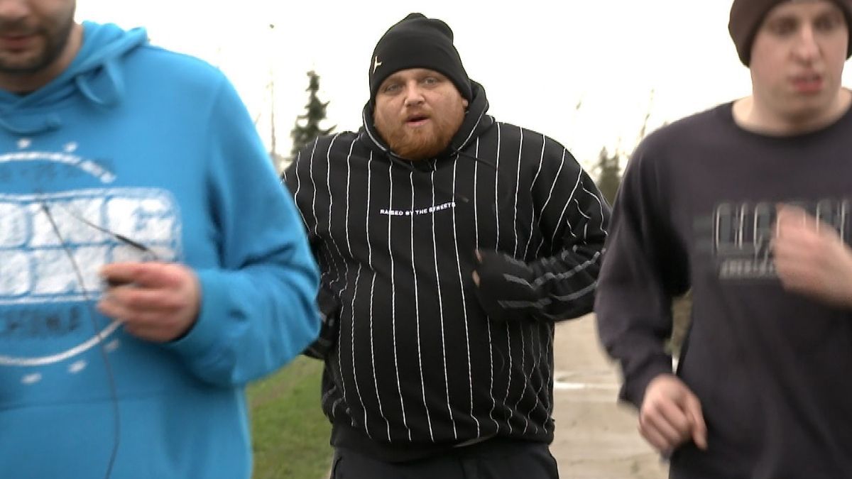 Menwoin Fröhlich oben ohne: Krass, so viel hat er schon abgenommen!