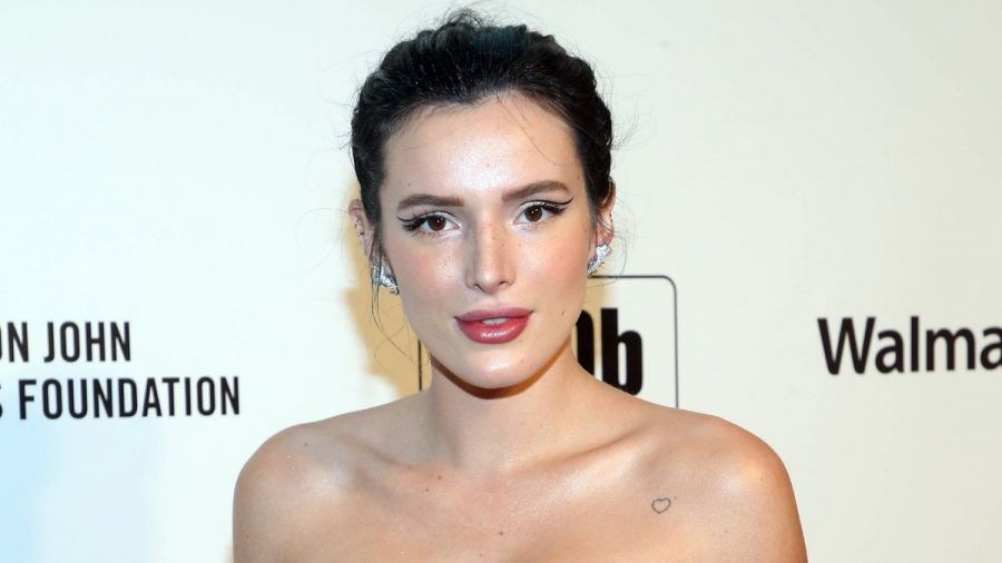 ella Thorne: Wilde Knutscherei mit Porno-Darstellerin