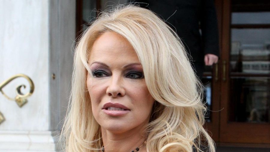 Pamela Anderson verrät jetzt endlich mal Details über Hochzeit Nummer 6