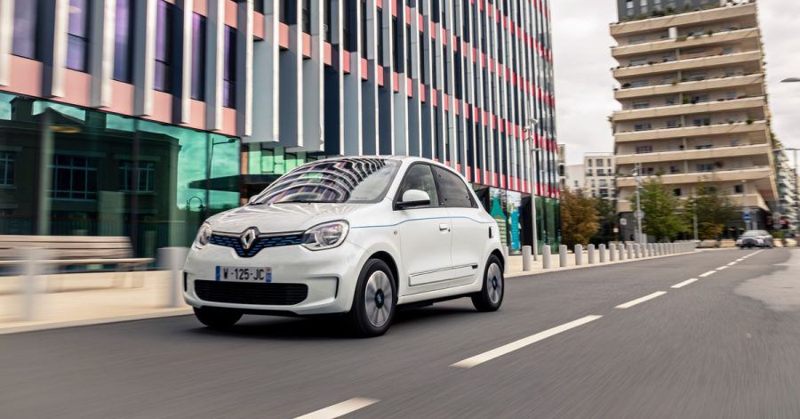Schon in der Vergangenheit war der Renault Twingo ein sparsames Stadtauto. Dank eines E-Motors kommt er jetzt aber ganz ohne Brennstoff und Emissionen aus.