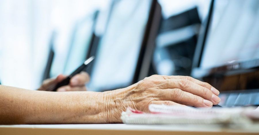 Die Arbeitswelt wandelt sich schnell: Eine Weiterbildung lohnt sich für Beschäftigte also fast immer.