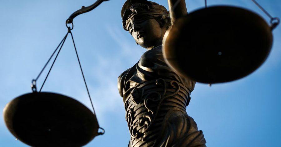 Das Landessozialgericht musste entscheiden, ob die Gesetzliche Krankenkasse die Behandlung durch die Heilpraktikerin bezahlen muss.