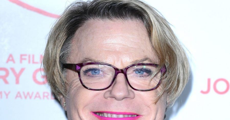 Eddie Izzard ist ziemlich in Form.