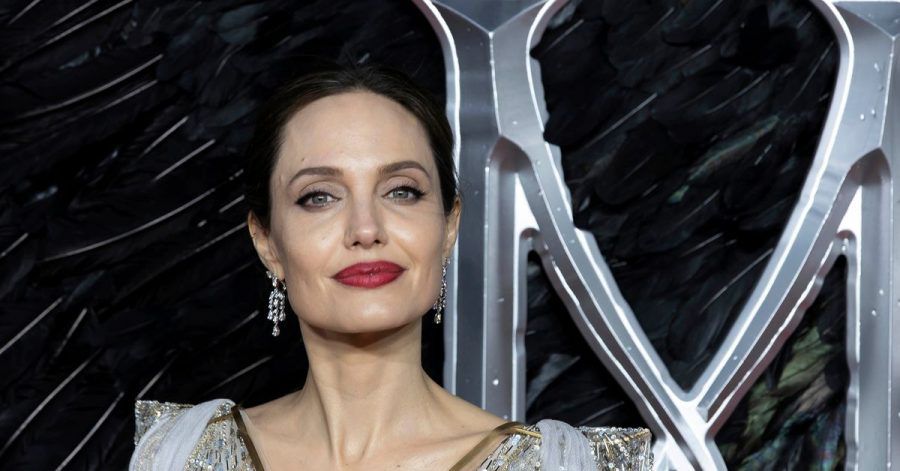 Angelina Jolie trennt sich von ihrem Churchill-Gemälde.