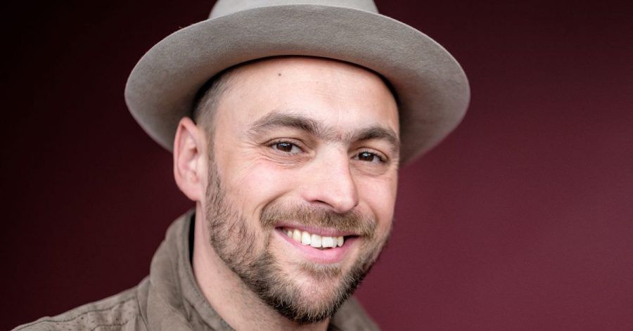 Max Mutzke wird geehrt.