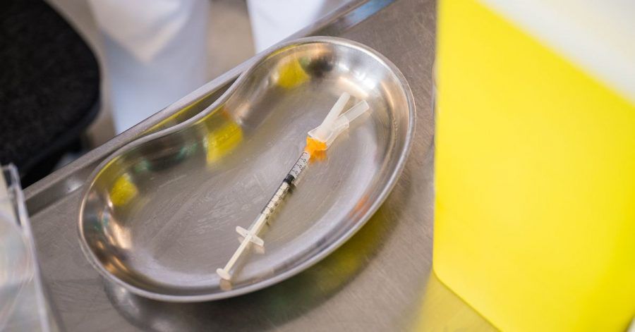 Die neue Corona-Impfverordnung sieht vor, dass Menschen mit bestimmten Vorerkrankungen früher zum Zug kommen, wenn eine Arzt-Bescheinigung vorliegt.