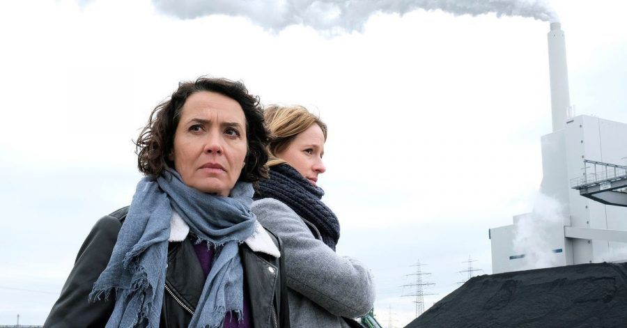 Die Ludwigshafener Kommissarinnen Lena Odenthal (Ulrike Folkerts, l) und Johanna Stern (Lisa Bitter) bekommen es mit der rechten Szene zu tun.