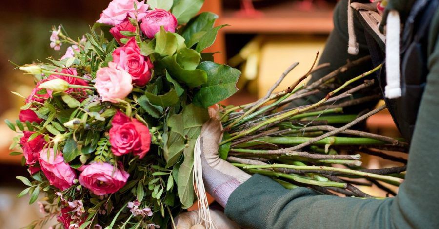 Für viele Paare ist der Valentinstag am 14. Februar eine Erinnerung, sich mehr um ihre Beziehung zu kümmern.