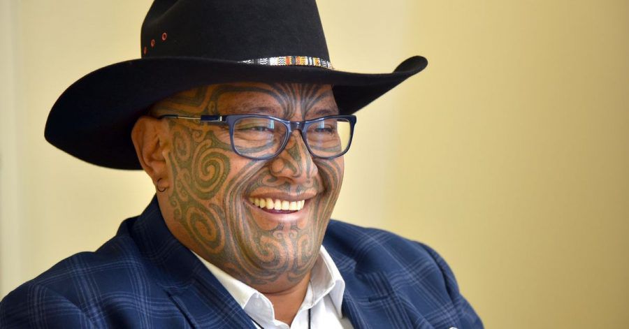 Der Co-Vorsitzende der Maori-Partei, Rawiri Waititi, bezeichnet Krawatten als "koloniale Schlinge".