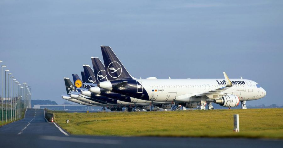 Wegen Corona sind weniger Flugzeuge in der Luft - und bei Lufthansa können die Kunden jetzt bis Ende Mai kostenlos beliebig oft umbuchen.