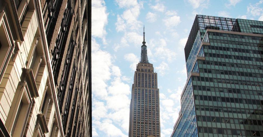Die Spitze des Empire State Buildings in New York soll am Valentinstag in Pink leuchten.