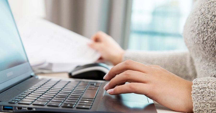 Laptop an und los geht's: Viele Veranstaltungen zur Berufsorientierung finden während der Pandemie digital statt.