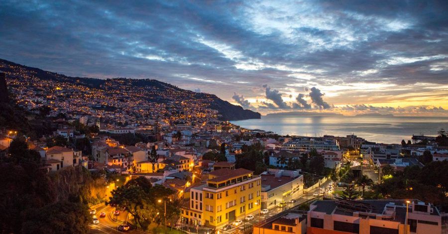 Perle im Atlantik: Madeira hat die Testpflicht für Reisende aufgehoben, die gegen das Coronavirus geimpft sind oder die Infektion überstanden haben.