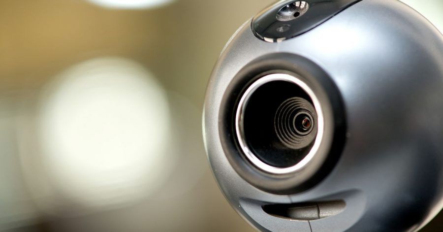 Mehr als Bild und Ton: Um Videochats mit Hintergründen oder anderen Effekten zu bereichern, braucht es manchmal Extra-Software.