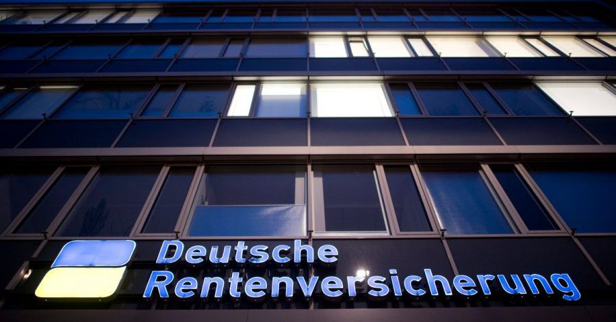 Wer aus gesundheitlichen Gründen nicht mehr in der Lage ist, mindestens sechs Stunden täglich zu arbeiten, kann Erwerbsminderungsrente beantragen.