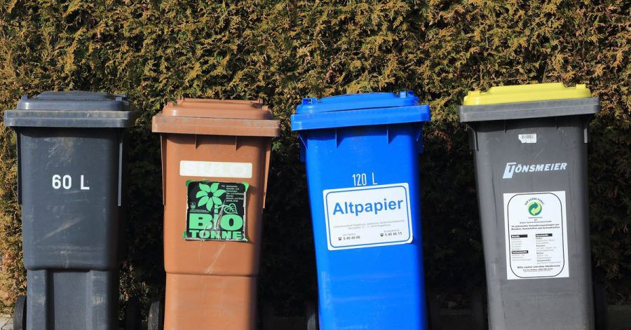 In Deutschland wurden 2019 etwas mehr als 600 Kilogramm Hausmüll pro Person produziert.