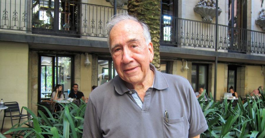 Der spanische Dichter und Architekt Joan Margaritist mit 82 Jahren in seinem Haus in Sant Just Desvern bei Barcelona gestorben.