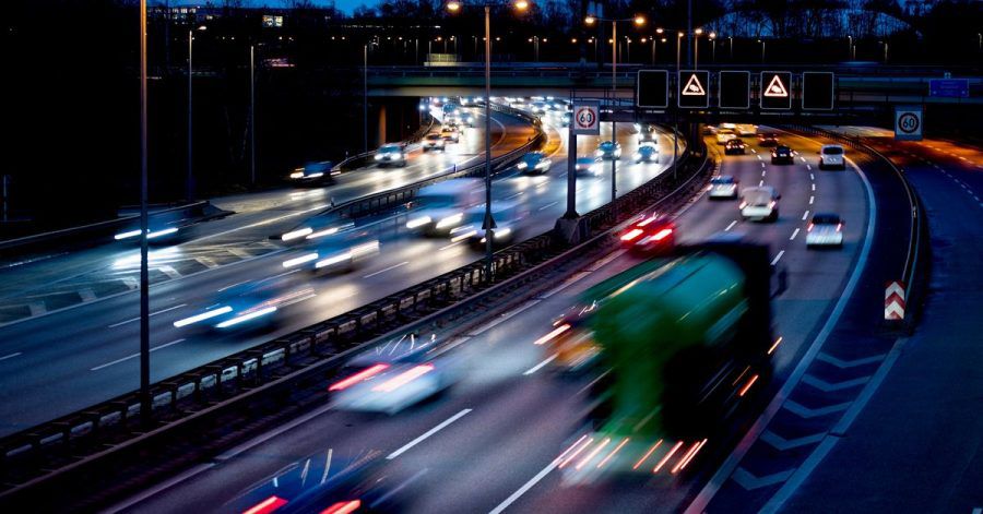 Wer etwa im Laufe eines Jahres merkt, dass er seinen Wagen deutlich mehr fährt, sollte das nachmelden. Ansonsten wird der Differenzbetrag fällig und unter Umständen eine Strafzahlung.