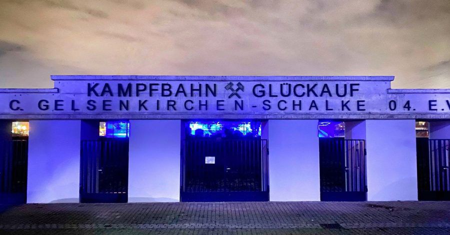 Kampfbahn Glückauf in Schalke: Der Name verweist auf die Geschichte Gelsenkirchens als Stadt des Bergbaus.
